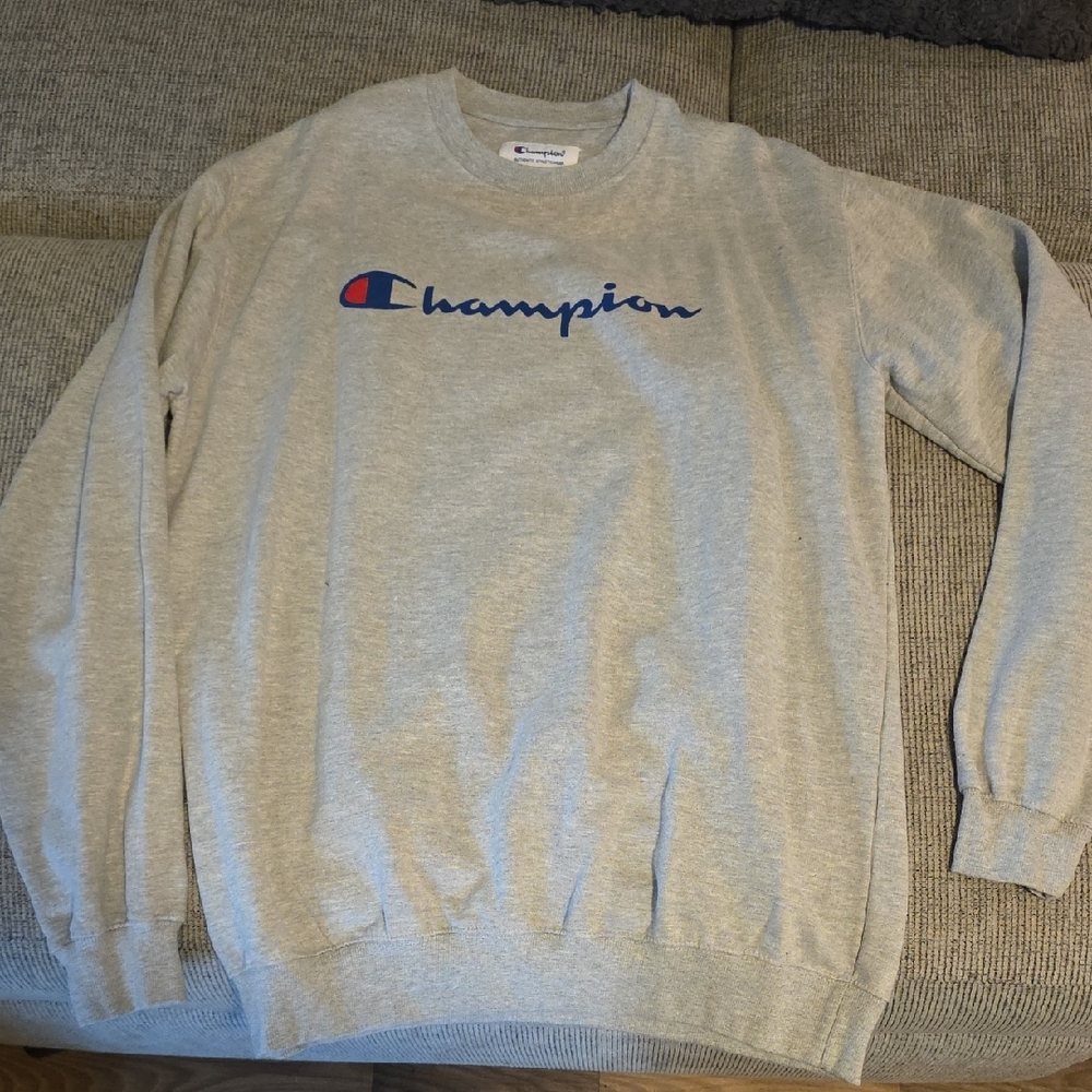 Champion Men's Light Gray Crewneck Sweater